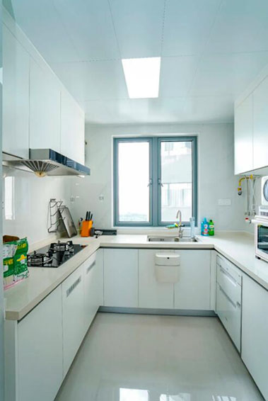 誰說極簡=冷冰冰？這個家把溫暖和高級感玩明白了